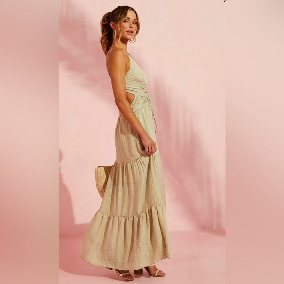 NWT Vici Collection Coraline Khaki Tiered Maxi Dress - Picture 4 of 5